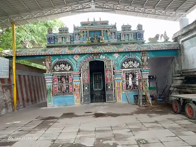 Arulmigu Amaruviperumal Temple, Therazhanthur, Therazhuthur - 609808 அருள்மிகு ஆமருவிப்பெருமாள் திருக்கோயில், தேரழுந்தூர், Therazhuthur - 609808, Mayiladuthurai - Ancient Temple Architecture and History Image 5