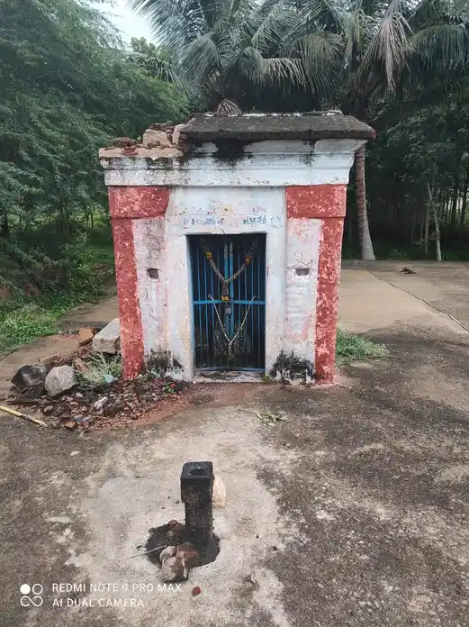 Arulmigu Amatchiyar Temple, Vadapalanci - 625021 அம்மச்சியார் கோயில், Vadapalanci - 625021, Madurai - Ancient Temple Architecture and History Image 3