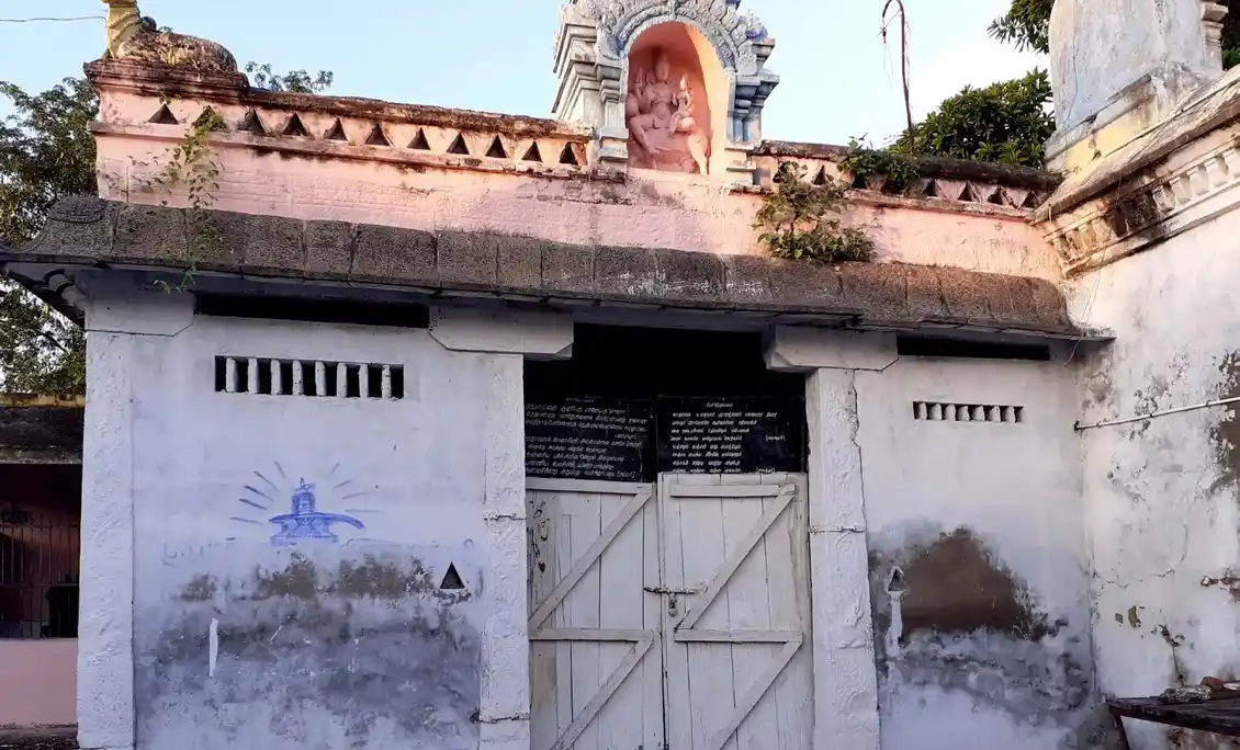 Arulmigu Ambalavaniswarar Temple, Angampakkam - 631605 அருள்மிகு அம்பலவாணீஸ்வரர் திருக்கோயில், அங்கம்பாக்கம் - 631605, Kancheepuram - Ancient Temple Architecture and History Image 3