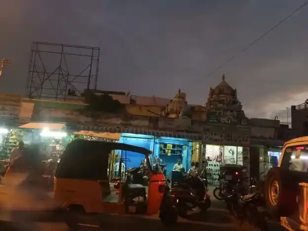 Arulmigu Ambikaparameswari Amman Temple, Dharmapuri - 636701 அருள்மிகு அம்பிகாபரமேஸ்வரியம்மன் திருக்கோயில், தர்மபுரி - 636701, Dharmapuri - Ancient Temple Architecture and History Image 4