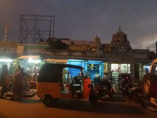 Arulmigu Ambikaparameswari Amman Temple, Dharmapuri - 636701 அருள்மிகு அம்பிகாபரமேஸ்வரியம்மன் திருக்கோயில், தர்மபுரி - 636701, Dharmapuri - Ancient Temple Architecture and History Image 6