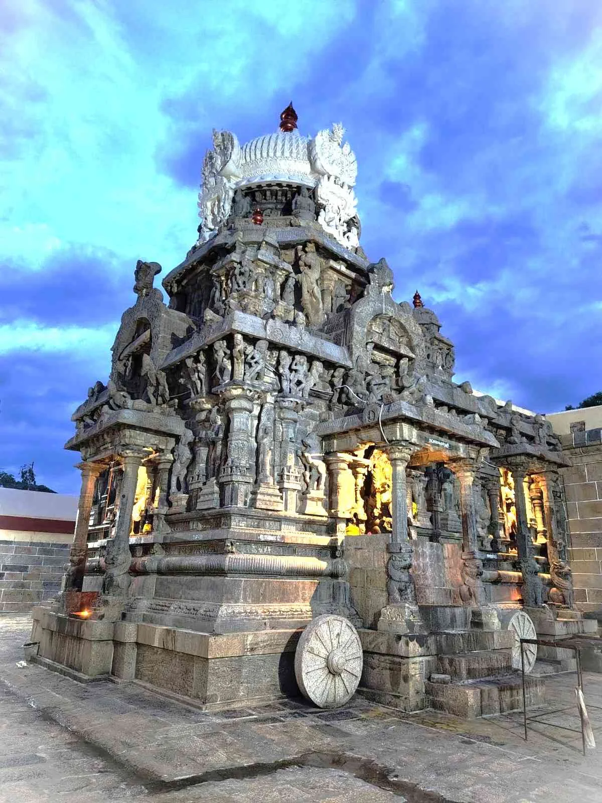 அருள்மிகு அமிர்தகடேஸ்வரர் திருக்கோயில், Melakadambur - 608304 - Main View
