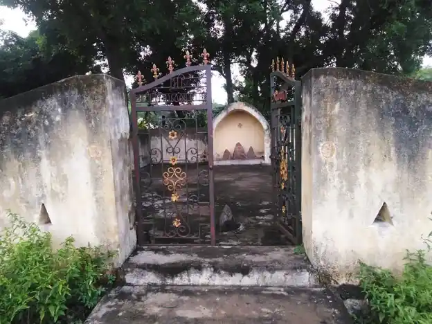 Arulmigu Ammachaar Temple, Ezhusempun, Ezhusempun - 605402 Arulmigu Ammachaar Temple, Ezhusempun, Ezhusempun - 605402, Viluppuram - Ancient Temple Architecture and History Image 4