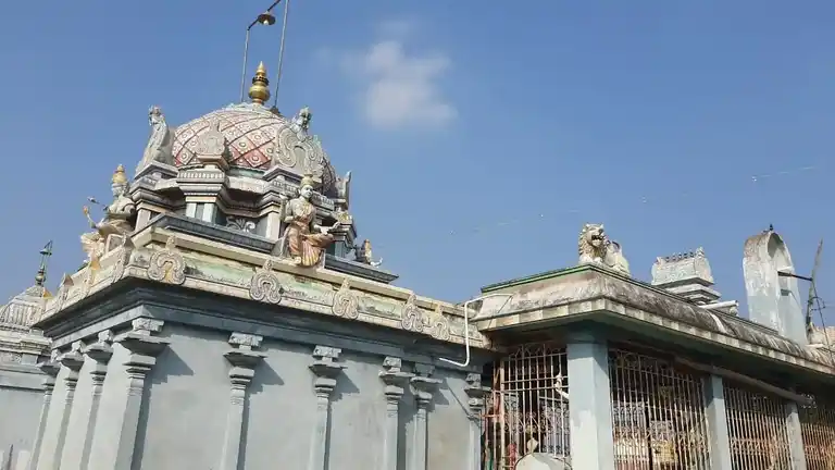 Arulmigu Ammachaar Temple, Kozhipattu - 605302 அருள்மிகு மாரியம்மன், அம்மச்சார் திருக்கோயில், Kozhipattu - 605302, Viluppuram - Ancient Temple Architecture and History Image 3