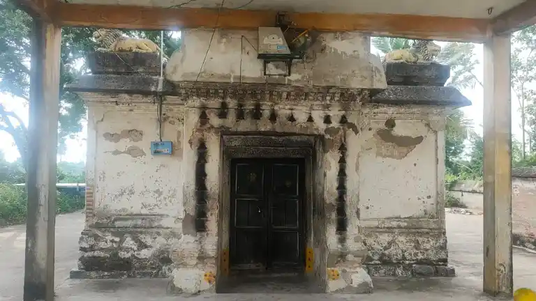 Arulmigu Ammachaar Temple, Velleripattu. - 605202 Arulmigu Ammachaar Temple, Velleripattu. - 605202, Viluppuram - Ancient Temple Architecture and History Image 4