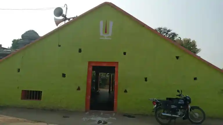 Arulmigu Ammachar Koothandavar Temple, Serpa Pattu - 606753 அருள்மிகு அம்மச்சார் , கூத்தாண்டவர் திருக்கோயில், Serpa Pattu - 606753, Tiruvannamalai - Ancient Temple Architecture and History Image 2