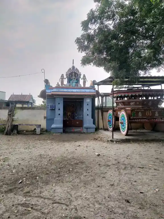 Arulmigu Ammachar Temple, Aadurkolapakkam - 605757 அருள்மிகு அம்மச்சியார் திருக்கோயில், Aadurkolapakkam - 605757, Viluppuram - Ancient Temple Architecture and History Image 4