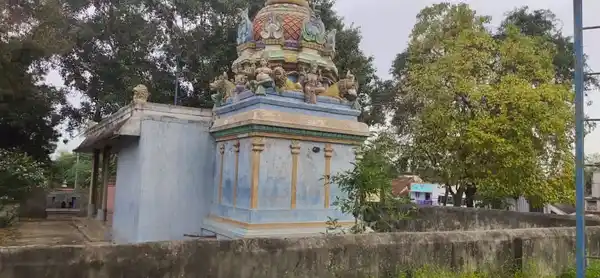 Arulmigu Ammachar Vediyappan Pillaiyar Kaliyamman Temple, Sirunathur - 604601 அருள்மிகு அம்மச்சார் ,வேடியப்பன் , பிள்ளையார் காளியம்மன் திருக்கோயில், Sirunathur - 604601, Tiruvannamalai - Ancient Temple Architecture and History Image 4