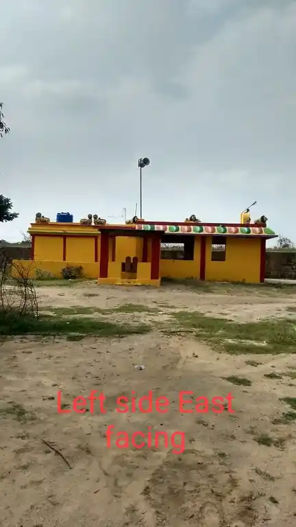 Arulmigu Ammachiamman Temple, Nainathiyur - 635651 அருள்மிகு அம்மச்சியம்மன் திருக்கோயில், நாயனத்தியூர் - 635651, Thirupathur - Ancient Temple Architecture and History Image 2