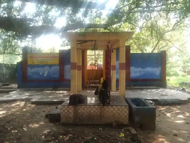 Arulmigu Ammachiyar Temple, Maharajapuram, Maharajapuram - 626127 அருள்மிகு அம்மச்சியார் திருக்கோயில், மகாராஜபுரம், மகாராஜபுரம் கிராமம் - 626127, Virudhunagar - Ancient Temple Architecture and History Image 4