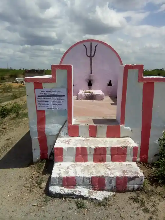 Arulmigu Ammachiyar Temple, Near Iyyappan Temple, Kariyapatti - 626106 அருள்மிகு அம்மச்சியார் திருக்கோயில், அய்யப்பன் திருக்கோயில் அருகில், Kariyapatti - 626106, Virudhunagar - Ancient Temple Architecture and History Image 2