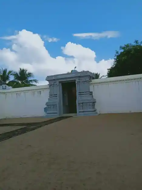 Arulmigu Ammaiyappeeswarar Temple, Veerakoil, A.K.Padavedu - 606905 அருள்மிகு அம்மையப்பேஸ்வரர் திருக்கோயில், வீரகோயில், அ.கோ.படவேடு - 606905, Tiruvannamalai - Ancient Temple Architecture and History Image 3