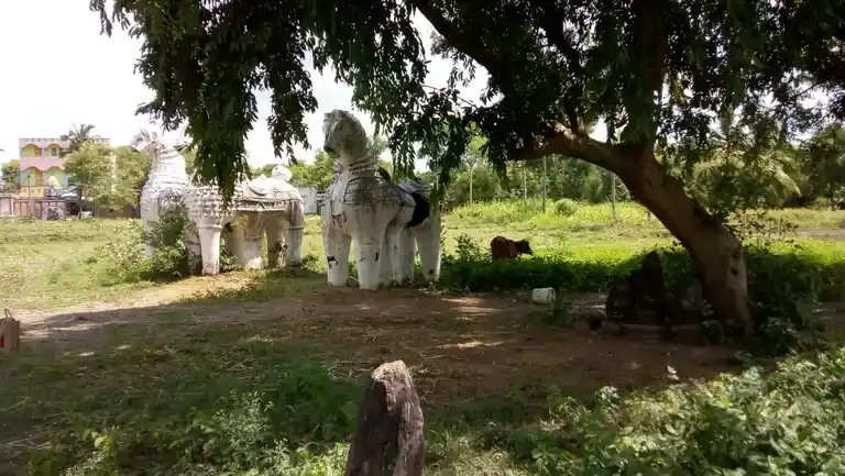 Arulmigu Amman Pillaiyar Temple, Nukampadi - 606805 அருள்மிகு அம்மன்பிள்ளையார் வகையறா திருக்கோயில், Nukampadi - 606805, Tiruvannamalai - Ancient Temple Architecture and History Image 2