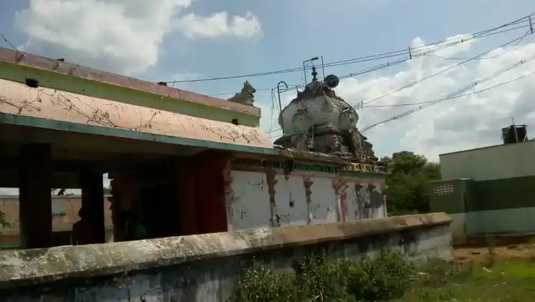 Arulmigu Amman Pillaiyar Temple, Nukampadi - 606805 அருள்மிகு அம்மன்பிள்ளையார் வகையறா திருக்கோயில், Nukampadi - 606805, Tiruvannamalai - Ancient Temple Architecture and History Image 4