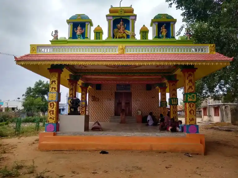 Arulmigu Amman Temple, Near Pillayarkoil, Usilangkulam - 627754 அருள்மிகு அம்மன் திருக்கோயில், Near Pillayarkoil, Usilangkulam - 627754, Tenkasi - Ancient Temple Architecture and History Image 4