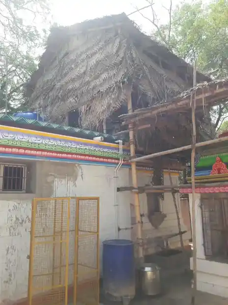 Arulmigu Ammaneeswarar Temple, Kanjampatti - 642003 அருள்மிகு அம்மணீஸ்வரர் திருக்கோயில், கஞ்சம்பட்டி - 642003, Coimbatore - Ancient Temple Architecture and History Image 7