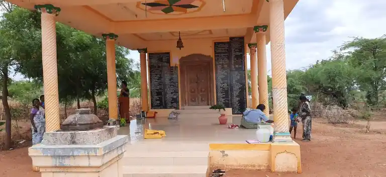 Arulmigu Ammatchiar Temple, Mudukkumindanpatti - 628503 அருள்மிகு அம்மச்சியார் திருக்கோயில், Mudukkumindanpatti - 628503, Thoothukudi - Ancient Temple Architecture and History Image 2