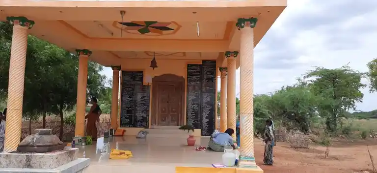 Arulmigu Ammatchiar Temple, Mudukkumindanpatti - 628503 அருள்மிகு அம்மச்சியார் திருக்கோயில், Mudukkumindanpatti - 628503, Thoothukudi - Ancient Temple Architecture and History Image 3