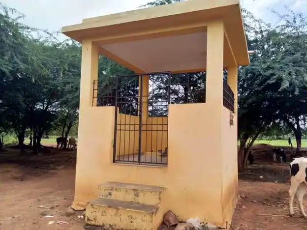 Arulmigu Ammatchyar Pambalamman Temple, Usilampatti - 625532 அருள்மிகு அம்மச்சியார், பாம்பாலம்மன், பட்டத்தரசியம்மன், செல்லாண்டியம்மன் திருக்கோயில், Usilampatti - 625532, Madurai - Ancient Temple Architecture and History Image 2