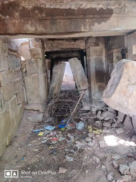 Arulmigu Ampalavana Samy Temple, Aathankarai - 630107