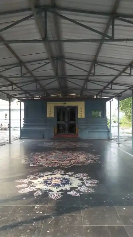 Arulmigu Anandavalli Samedha Agatheeswarar Temple, Inside The Village, Puliyur - 602001