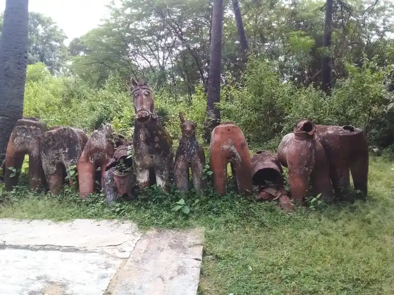 Arulmigu Anandavalliyamman Temple, Nallur - 622002 அருள்மிகு ஆனந்தவள்ளியம்மன் திருக்கோயில், Nallur - 622002, Pudukkottai - Ancient Temple Architecture and History Image 8