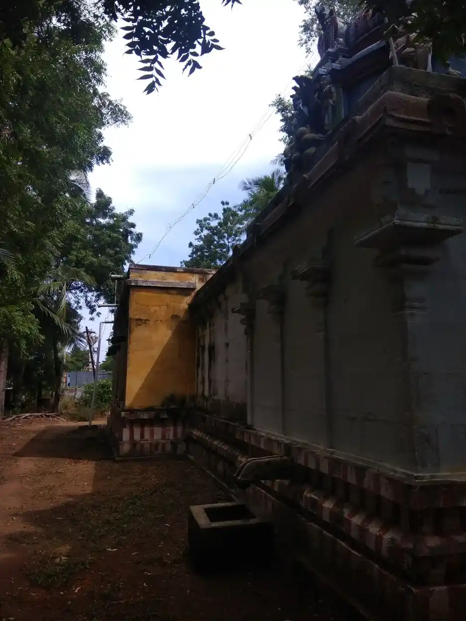 Arulmigu Anantha Pathmanatha Perumal Temple, Sirugamani - 639115 Arulmigu Anantha Pathmanatha Perumal Temple, Sirugamani - 639115, Thiruchirappalli - Ancient Temple Architecture and History Image 3