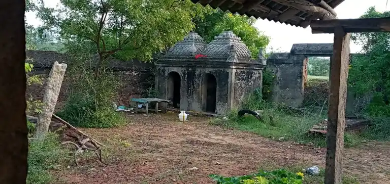 Arulmigu Anantheswaramudaiyar Temple, Karambakudi And Taluk - 622302 அருள்மிகு அனந்தேஸ்வரமுடையார் திருக்கோயில், கறம்பக்குடி மற்றும் வட்டம் - 622302, Pudukkottai - Ancient Temple Architecture and History Image 3