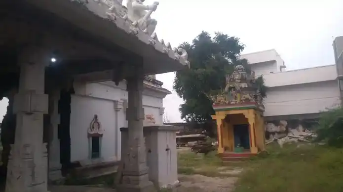 Arulmigu Anburiyamman Sametha Maruthalieeswarar Temple, Puthupettai - 635651 அருள்மிகு அன்புரியம்மன் சமேத மருதாவாணீஸ்வரர் திருக்கோயில், புதுப்பேட்டை - 635651, Thirupathur - Ancient Temple Architecture and History Image 3