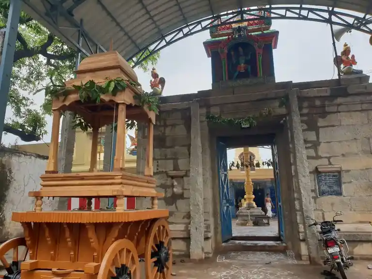 Arulmigu Anchaneyar Temple, Sirumoor - 632301