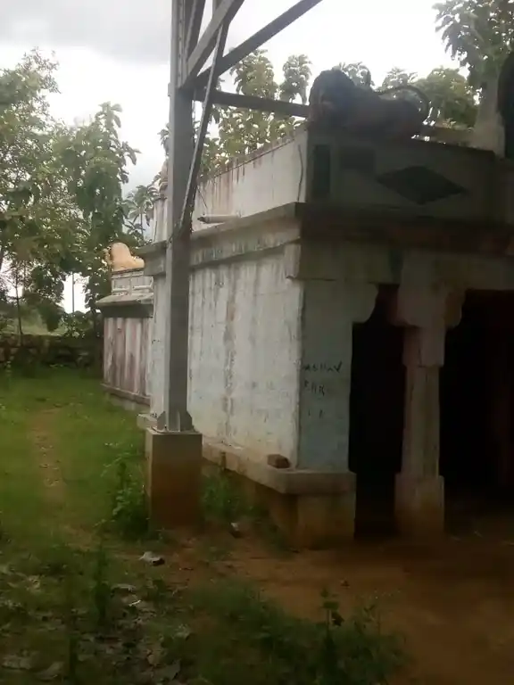 Arulmigu Anderiamman Temple, Near Water Tank, Agoor - 631209 அருள்மிகு அந்தேரியம்மன் திருக்கோயில், Near Water Tank, Agoor - 631209, Tiruvallur - Ancient Temple Architecture and History Image 2