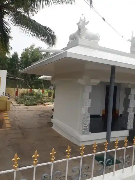 Arulmigu Anekkal Thimmanahalli Basuveswarar Temple, Periya Mathagondapalli - 635114 அருள்மிகு ஆனேக்கல் திம்மராஹள்ளி பசவேஸ்வரர் திருக்கோயில், Periya Mathagondapalli - 635114, Krishnagiri - Ancient Temple Architecture and History Image 2
