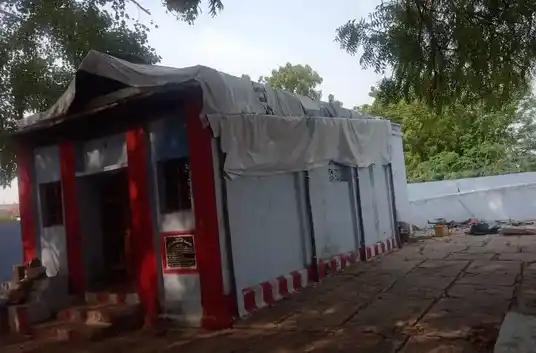 Arulmigu Angala Eswari Amman Temple, Poosanoor - 628901 அருள்மிகு அங்காளஈஸ்வரியம்மன் திருக்கோயில், Poosanoor - 628901, Thoothukudi - Ancient Temple Architecture and History Image 2