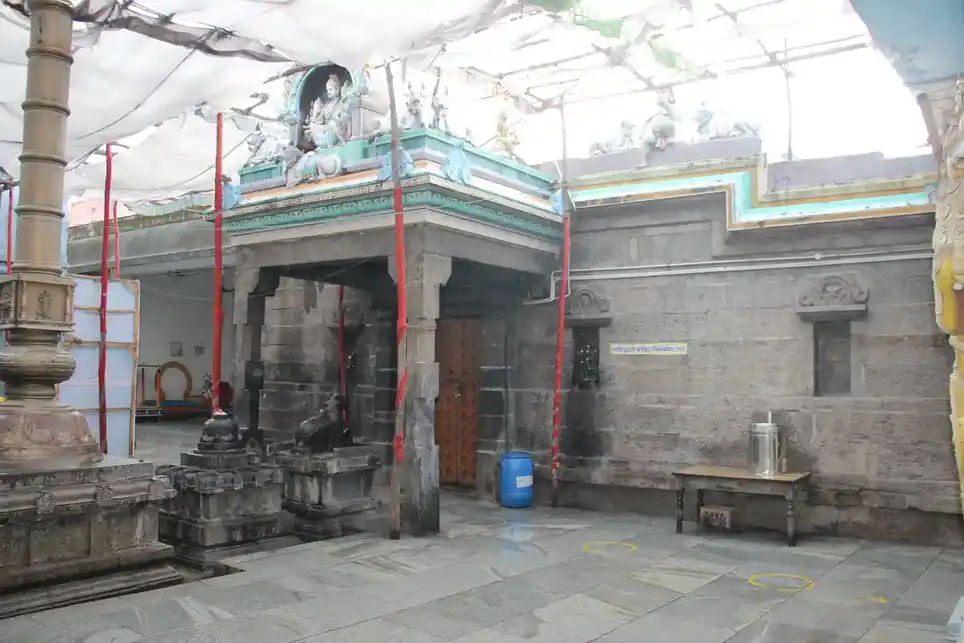 Arulmigu Angala Parameshwari And Kasi Viswanathar Temple, Choolai, Chennai - 600112 அருள்மிகு அங்காள பரமேஸ்வரி மற்றும் காசிவிஸ்வநாத சுவாமி திருக்கோயில், சூளை, சென்னை - 600112, Chennai - Ancient Temple Architecture and History Image 4