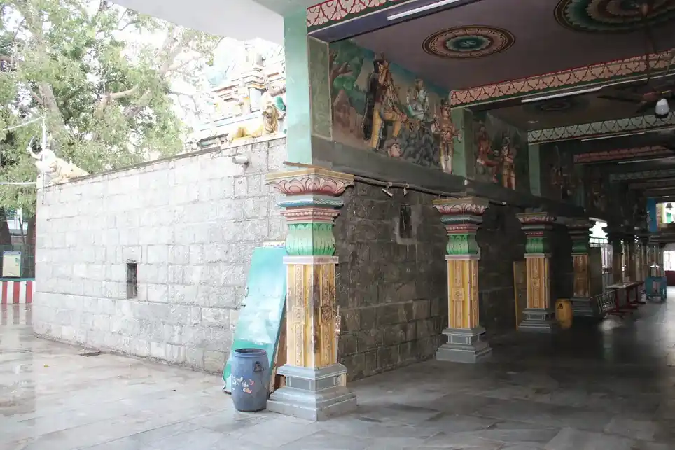Arulmigu Angala Parameshwari And Kasi Viswanathar Temple, Choolai, Chennai - 600112 அருள்மிகு அங்காள பரமேஸ்வரி மற்றும் காசிவிஸ்வநாத சுவாமி திருக்கோயில், சூளை, சென்னை - 600112, Chennai - Ancient Temple Architecture and History Image 7