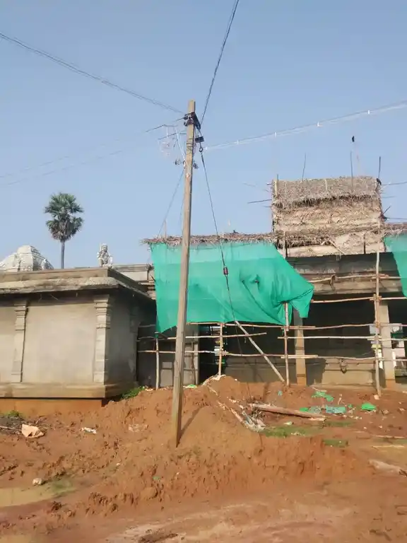 Arulmigu Angala Parameswari Temple, Gandarvakkottai - 613301 அருள்மிகு அங்காளபரமேஸ்வரி திருக்கோயில், Gandarvakkottai - 613301, Pudukkottai - Ancient Temple Architecture and History Image 3