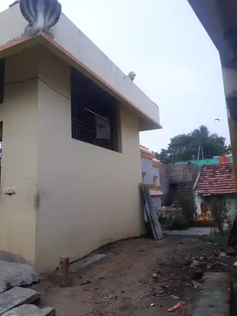 Arulmigu Angala Parmeswariamman Temple, Near Railway Station, Kaboolkandigai - 631209 அருள்மிகு அங்காள பரமேஸ்வரியம்மன் திருக்கோயில், Near Railway Station, Kaboolkandigai - 631209, Tiruvallur - Ancient Temple Architecture and History Image 3