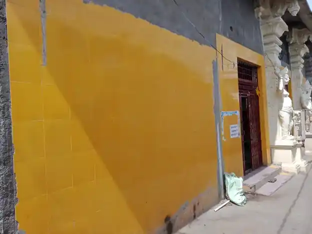 Arulmigu Angalamman And Poongavanathamman Temple, Near Bus Stand, Kaveripatnam - 635112 அருள்மிகு அங்காளம்மன் மற்றும் பூங்காவனத்தம்மன் திருக்கோயில், தாம்சன்பேட்டை, காவேரிப்பட்டிணம் - 635112, Krishnagiri - Ancient Temple Architecture and History Image 3