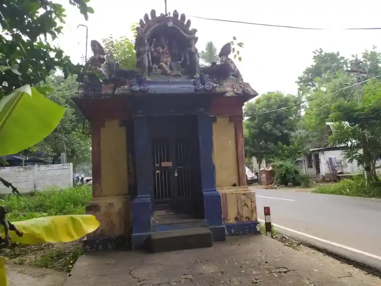 Arulmigu Angalamman Sidhi Vinayagar Kaliamman Temple, Narasinganpettai - 609802 அருள்மிகு அங்காளம்மன் சித்திவிநாயகர், காளியம்மன் திருக்கோயில், Narasinganpettai - 609802, Thanjavur - Ancient Temple Architecture and History Image 7