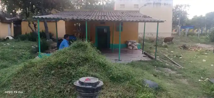 Arulmigu Angalamman Temple, Adhiyamman Kottam, Adiyamankottai - 636807 Temple