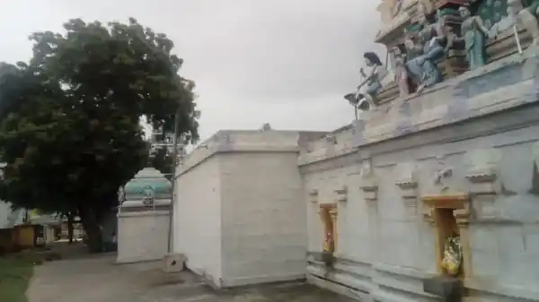 Arulmigu Angalamman Temple, Eragudi - 621004 Arulmigu angalamman Temple, Eragudi - 621004, Thiruchirappalli - Ancient Temple Architecture and History Image 3