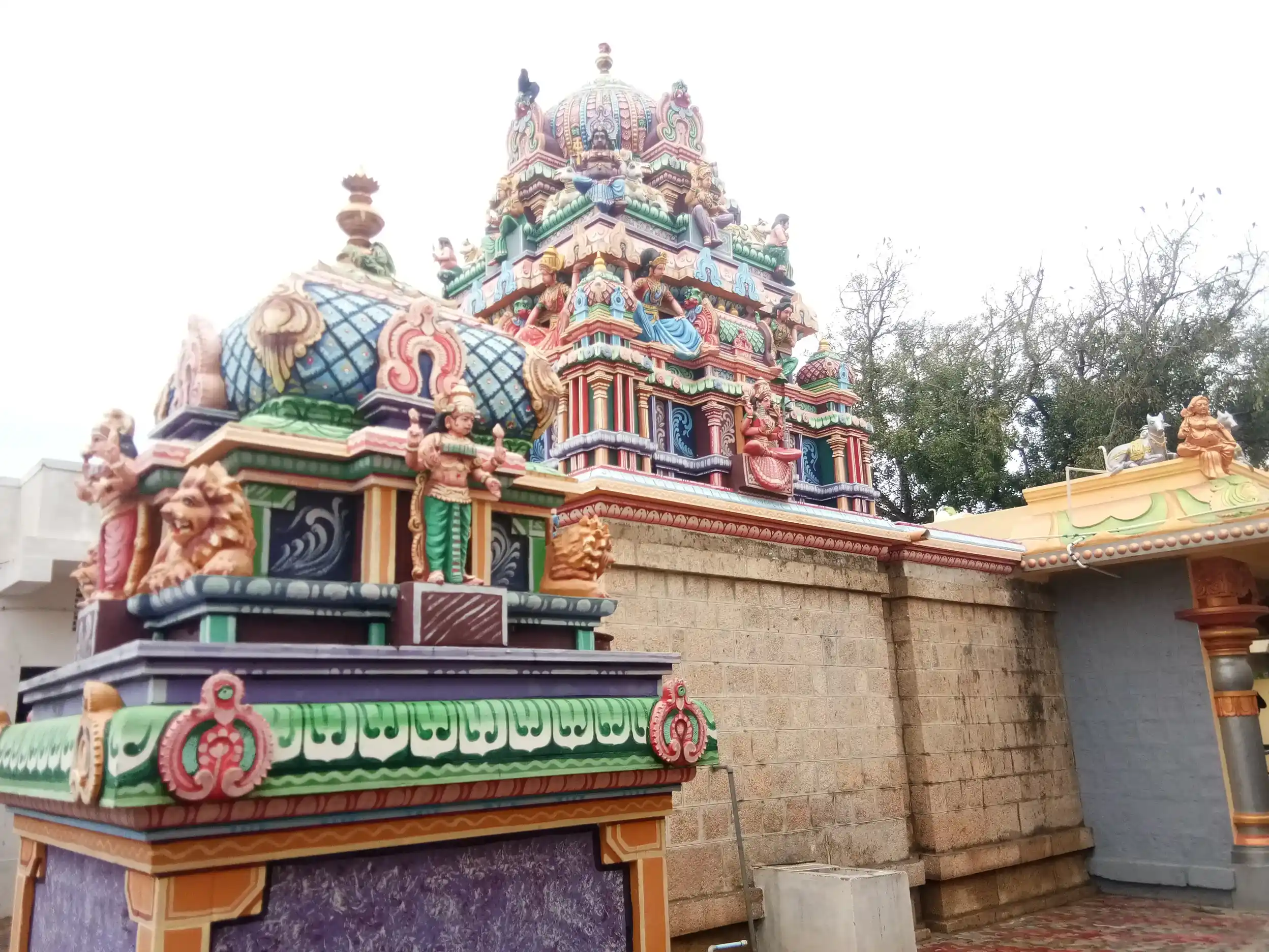 Arulmigu Angalamman Temple, Ikkaraipolampatti, Ikkaraipolampatti - 641101