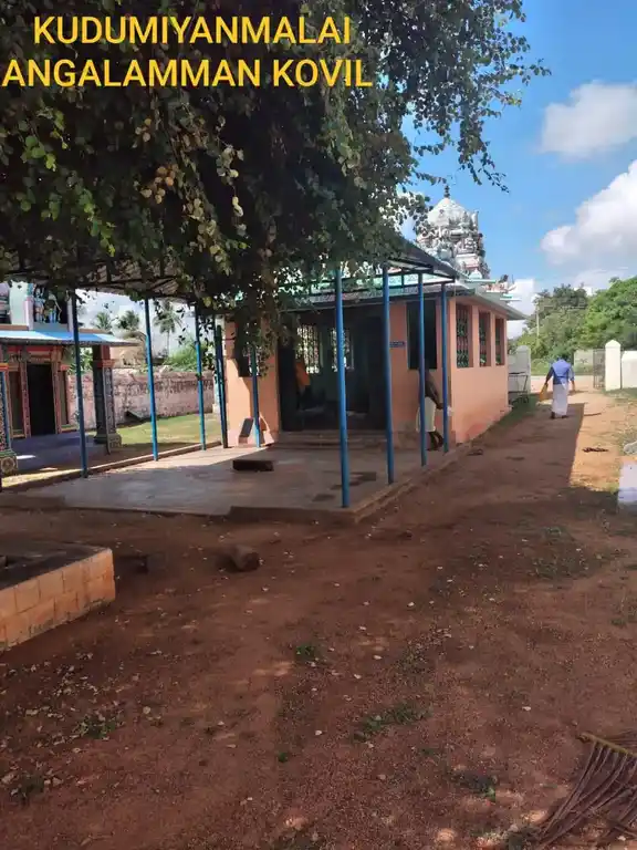 Arulmigu Angalamman Temple, Kudumiyanmalai, Iluppur Taluk - 622104 அருள்மிகு அங்காளம்மன் திருக்கோயில், குடுமியான்மலை, இலுப்பூர் வட்டம் - 622104, Pudukkottai - Ancient Temple Architecture and History Image 3