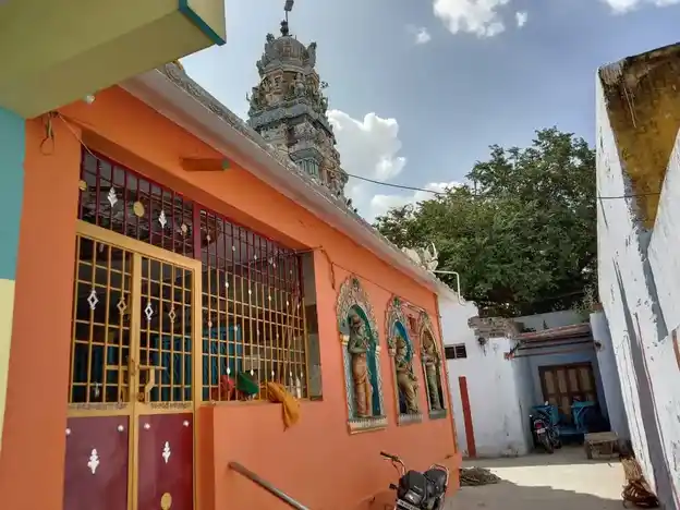 Arulmigu Angalamman Temple, Kuppamroad, Palayapettai - 635002 அருள்மிகு அங்காளம்மன் திருக்கோயில், Kuppamroad, Palayapettai - 635002, Krishnagiri - Ancient Temple Architecture and History Image 3