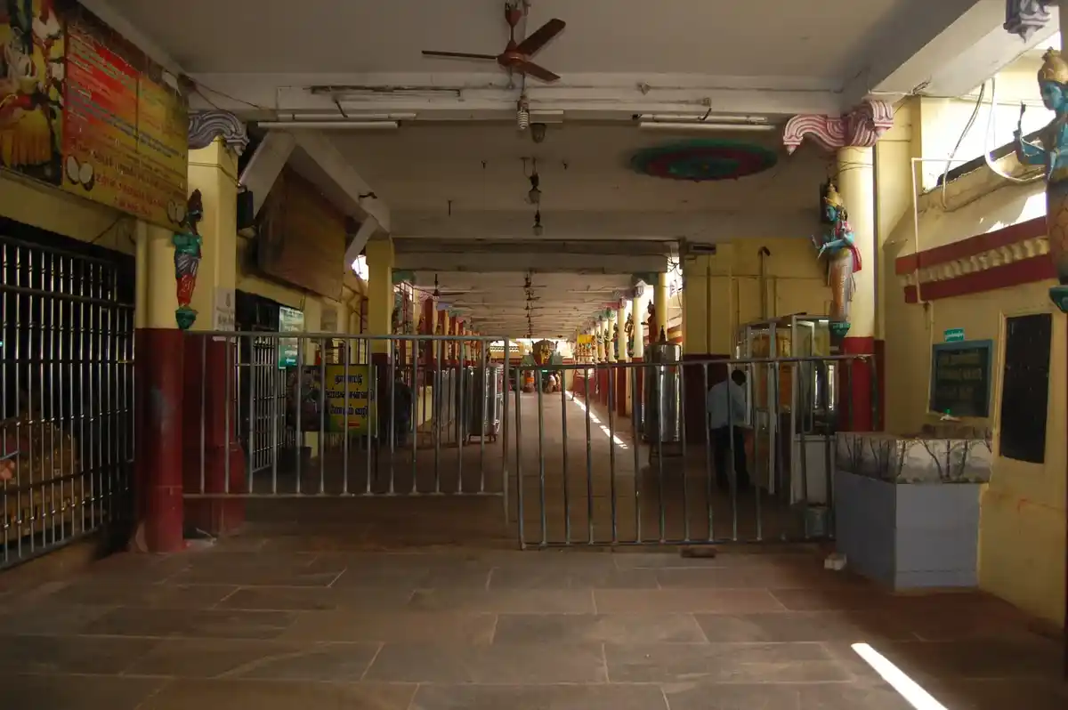 Arulmigu Angalamman Temple, Melmalayanur - 604204 அருள்மிகு அங்காளம்மன் திருக்கோயில், மேல்மலையனூர், மேல்மலையனூர் - 604204, Viluppuram - Ancient Temple Architecture and History Image 7