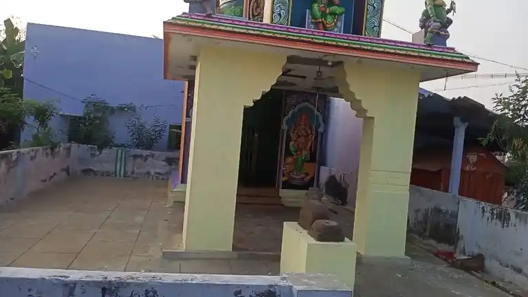 Arulmigu Angalamman Temple, Nangavalli - 636454 Arulmigu Angalamman Temple, Nangavalli - 636454, Salem - Ancient Temple Architecture and History Image 4