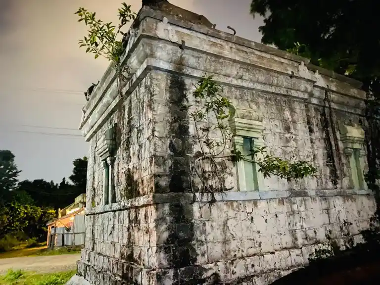 Arulmigu Angalamman Temple, Near Company, Kattupalli - 601103 அருள்மிகு அங்காளம்மன் திருக்கோயில், Near Company, Kattupalli - 601103, Tiruvallur - Ancient Temple Architecture and History Image 3