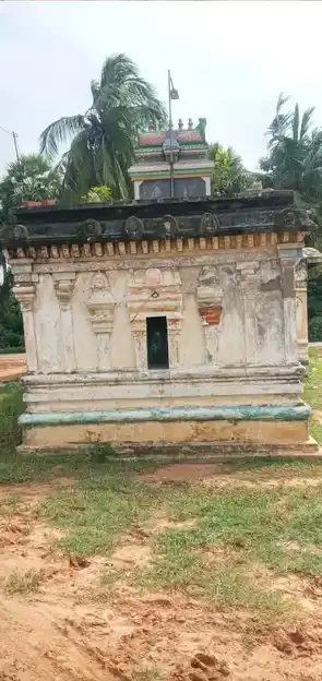 Arulmigu Angalamman Temple, Near Tank, Thamureddypalayama - 601201 அருள்மிகு அங்காளம்மன் திருக்கோயில், Near Tank, Thamureddypalayama - 601201, Tiruvallur - Ancient Temple Architecture and History Image 3