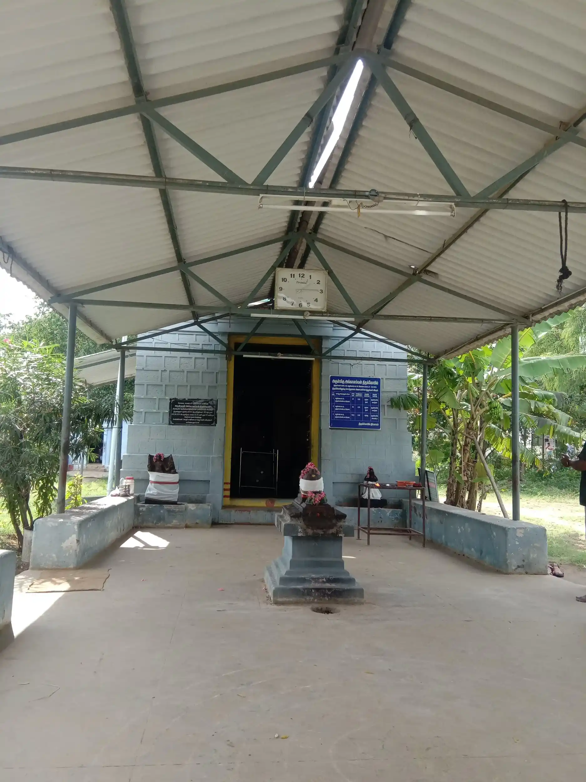Arulmigu Angalamman Temple, Othakkalmandapam, Coimbatore - 641032