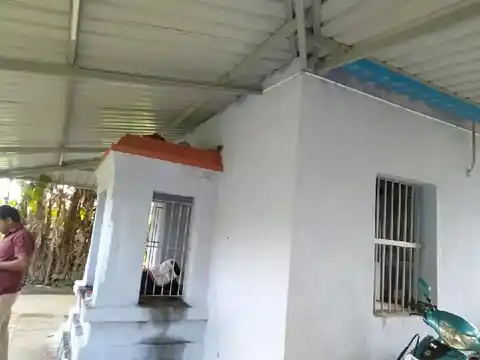 Arulmigu Angalamman Temple, Pariyur, Gobichettipalayam - 638476 அருள்மிகு அங்காளம்மன் திருக்கோயில், பாரியூர் பேருந்து நிறுத்தம் அருகில், Gobichettipalayam - 638476, Erode - Ancient Temple Architecture and History Image 4